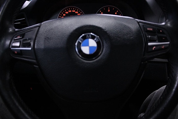 BMW 520d 26 of 30