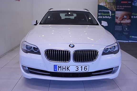 BMW 520d 8 of 30