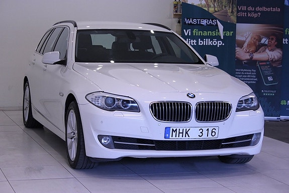 BMW 520d 4 of 30