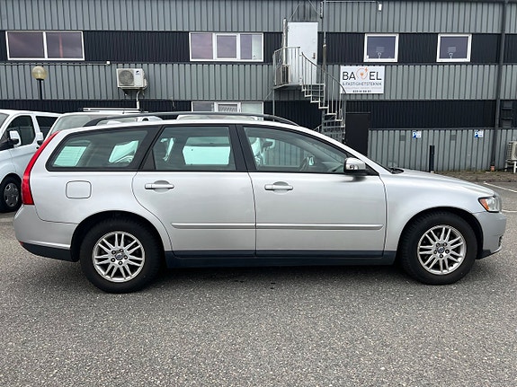 Volvo V50 4 of 10
