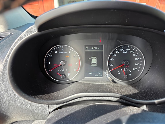 Kia Picanto 3 of 4