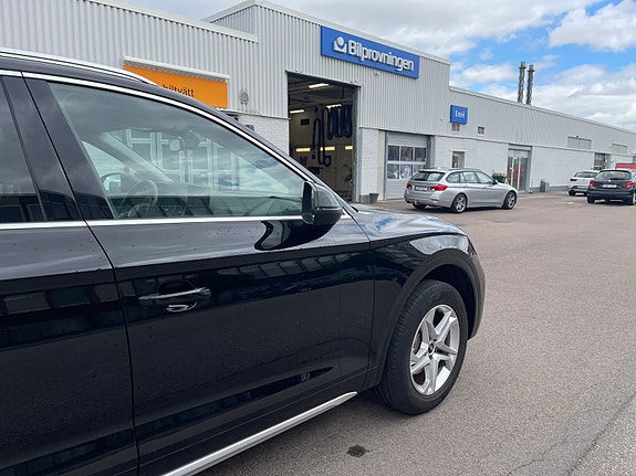 Audi Q5 3 of 3