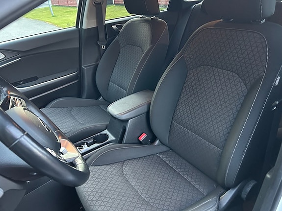 Kia Ceed 8 of 8