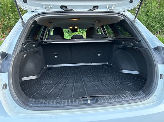 Kia Ceed 4 of 8