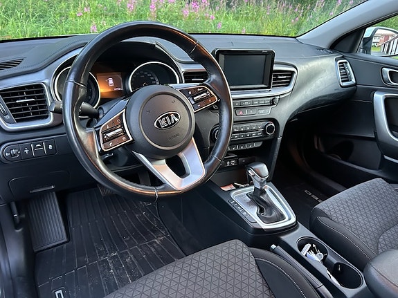 Kia Ceed 6 of 8
