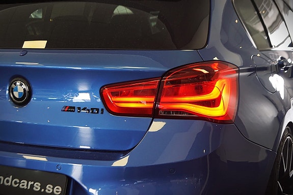 BMW M140i 4 of 17