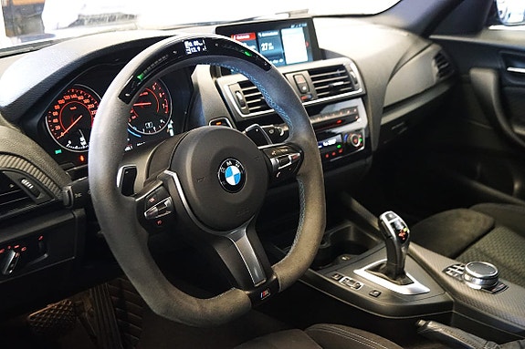 BMW M140i 8 of 17