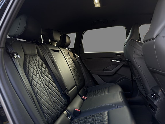 Audi SQ6 e-tron 25 of 30