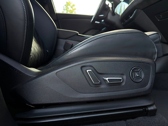 Audi SQ6 e-tron 26 of 30