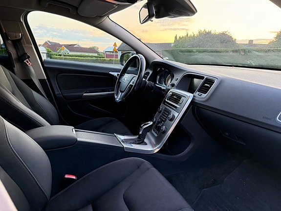 Volvo V60 18 of 21