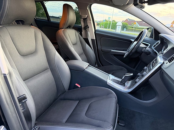 Volvo V60 17 of 21