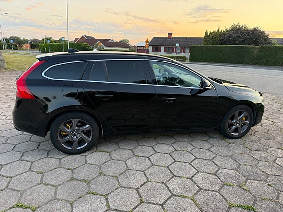 Volvo V60 6 of 21