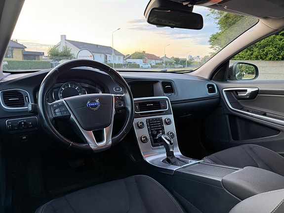 Volvo V60 15 of 21