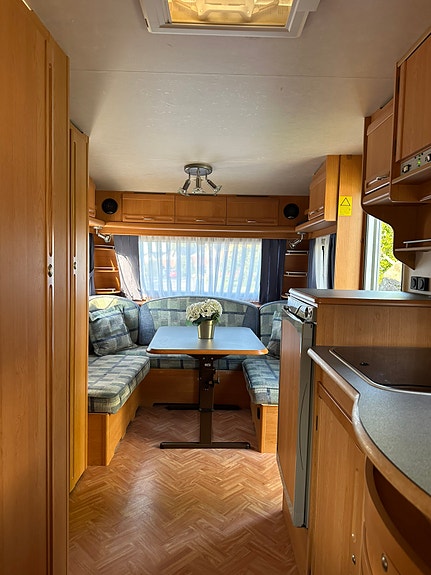 Adria Unica B 562UL 3 of 11