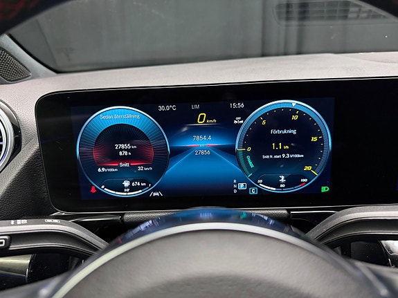 Mercedes-Benz GLA200 d 24 of 30