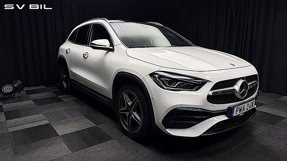 Mercedes-Benz GLA200 d 3 of 30
