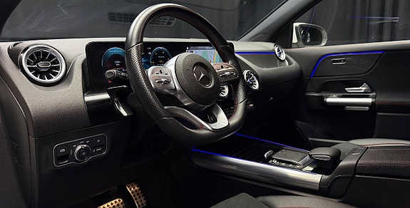 Mercedes-Benz GLA200 d 13 of 30