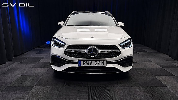Mercedes-Benz GLA200 d 8 of 30