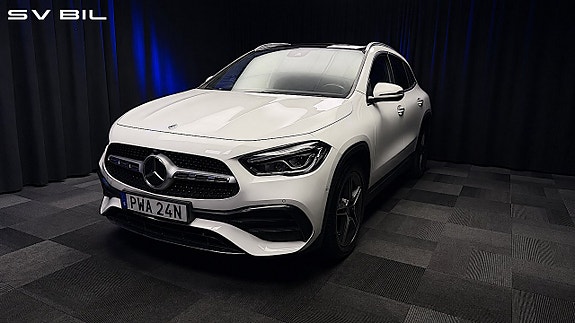 Mercedes-Benz GLA200 d 9 of 30