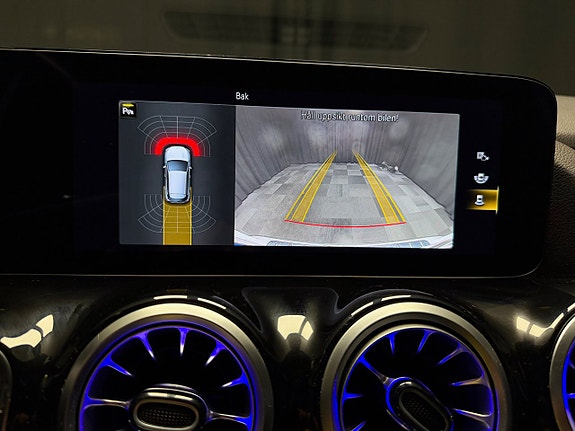 Mercedes-Benz GLA200 d 28 of 30