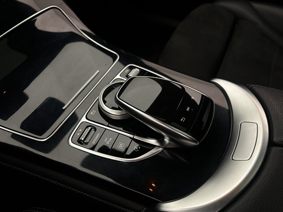 Mercedes-Benz GLC220 d 28 of 30