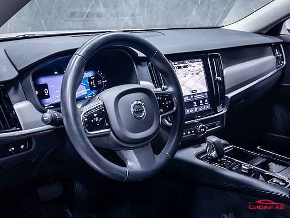 Volvo V90 12 of 30
