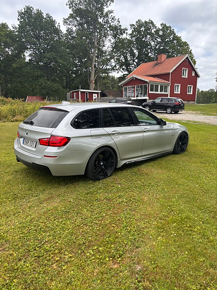 BMW 530d 3 of 7