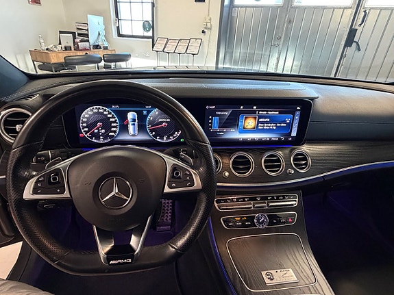 Mercedes-Benz AMG GT Coupe 19 of 30