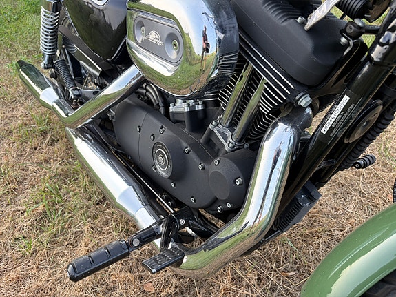 Harley-Davidson XL1200R 2 of 7