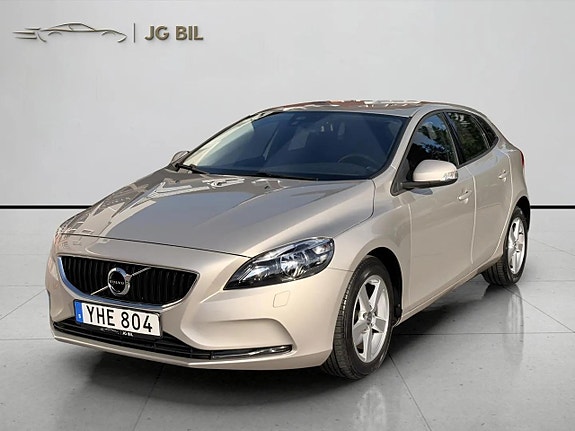 Volvo V40 13 of 24