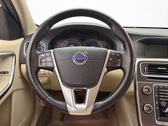 Volvo S60 12 of 27
