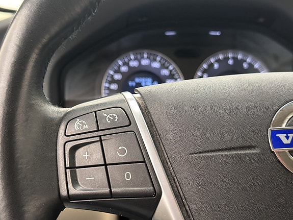 Volvo S60 13 of 27