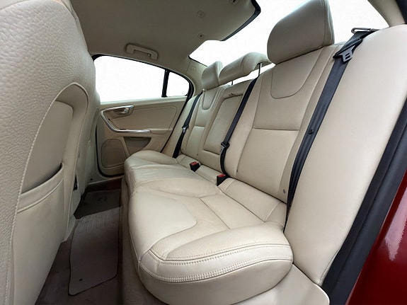 Volvo S60 22 of 27
