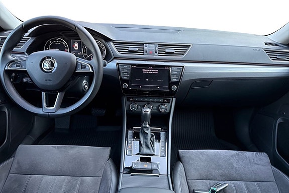 Skoda Superb 6 of 16