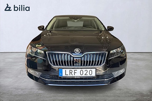 Skoda Superb 4 of 16
