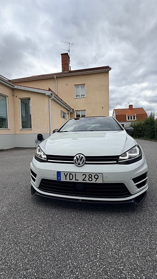 Volkswagen Golf VII 4 of 6