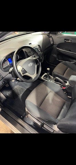 Hyundai i30 5 of 6