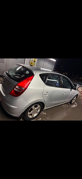 Hyundai i30 3 of 6