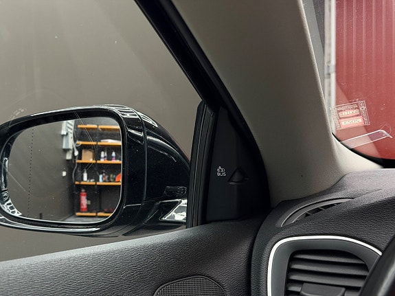 Volvo V40 Cross Country 16 of 26