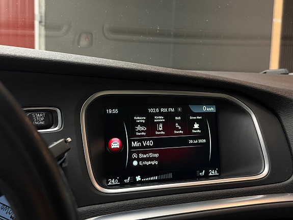 Volvo V40 Cross Country 20 of 26