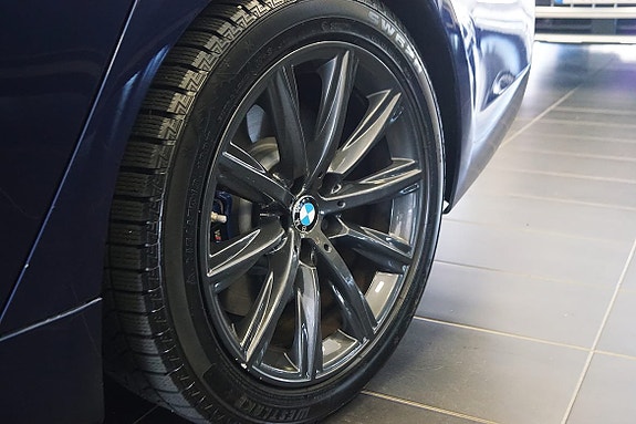 BMW 540i 7 of 16