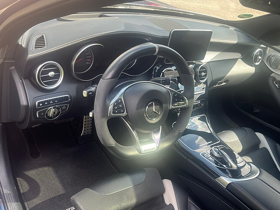 Mercedes-Benz C63 5 of 10