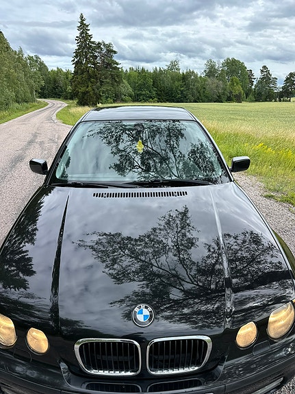 BMW 316Ti 4 of 10