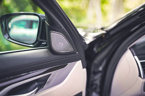 BMW 750Li 14 of 30