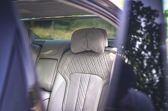 BMW 750Li 29 of 30