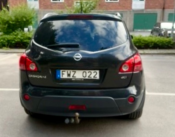 Nissan Qashqai+2 3 of 9