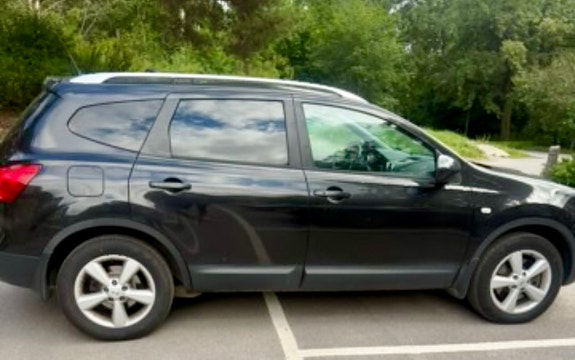 Nissan Qashqai+2 2 of 9
