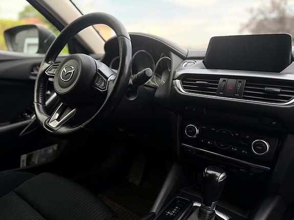 Mazda 6 4 of 10