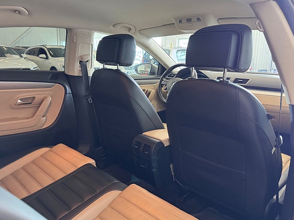Volkswagen CC 15 of 27