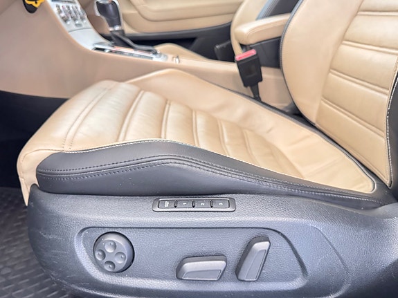 Volkswagen CC 27 of 27